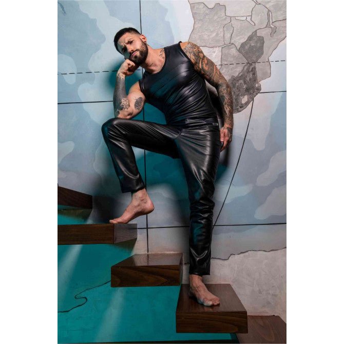 TOF Paris Fetischmode: Provokanter Style trifft Pariser Handwerk