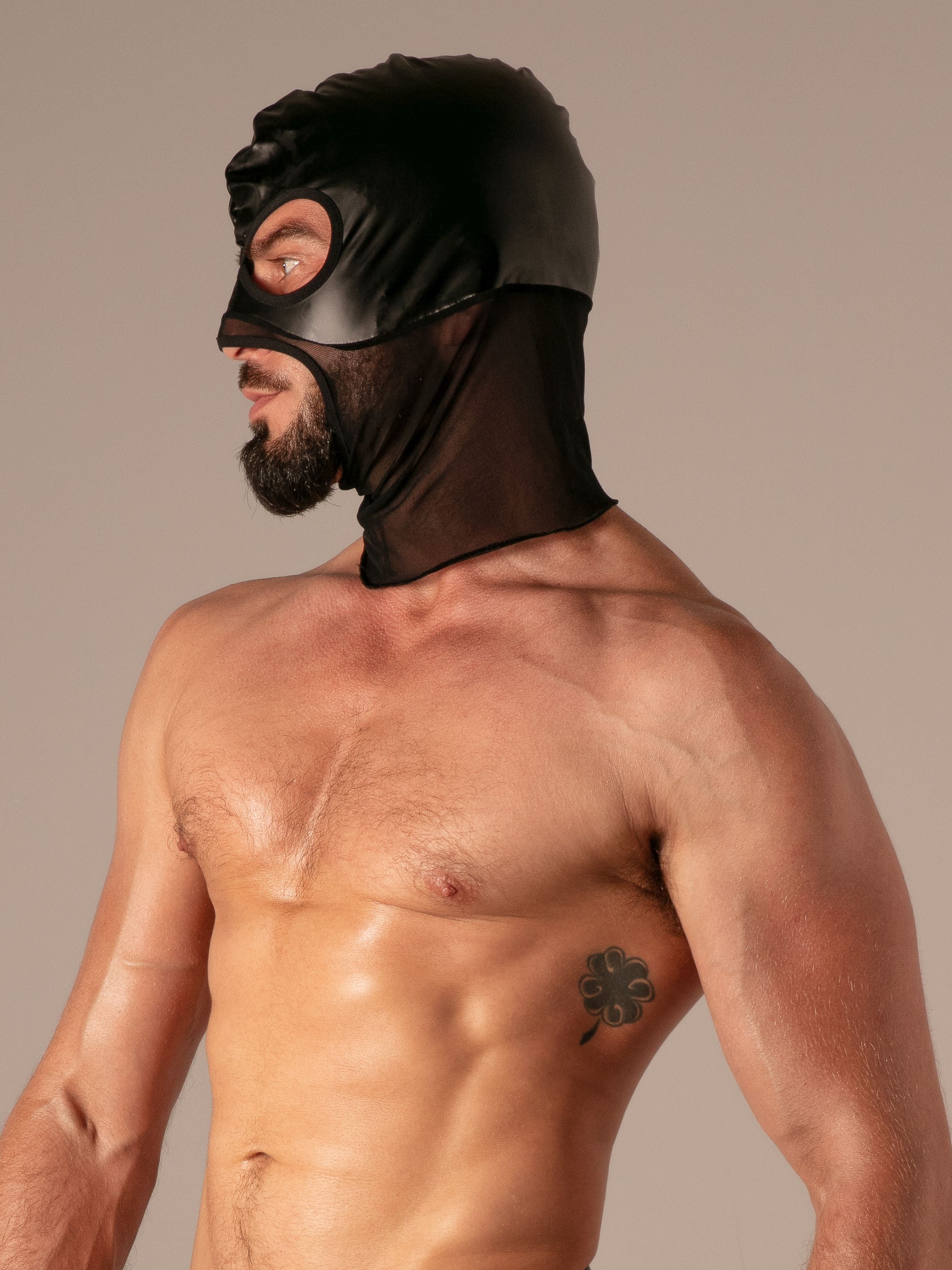 Rebel Hood Maske
