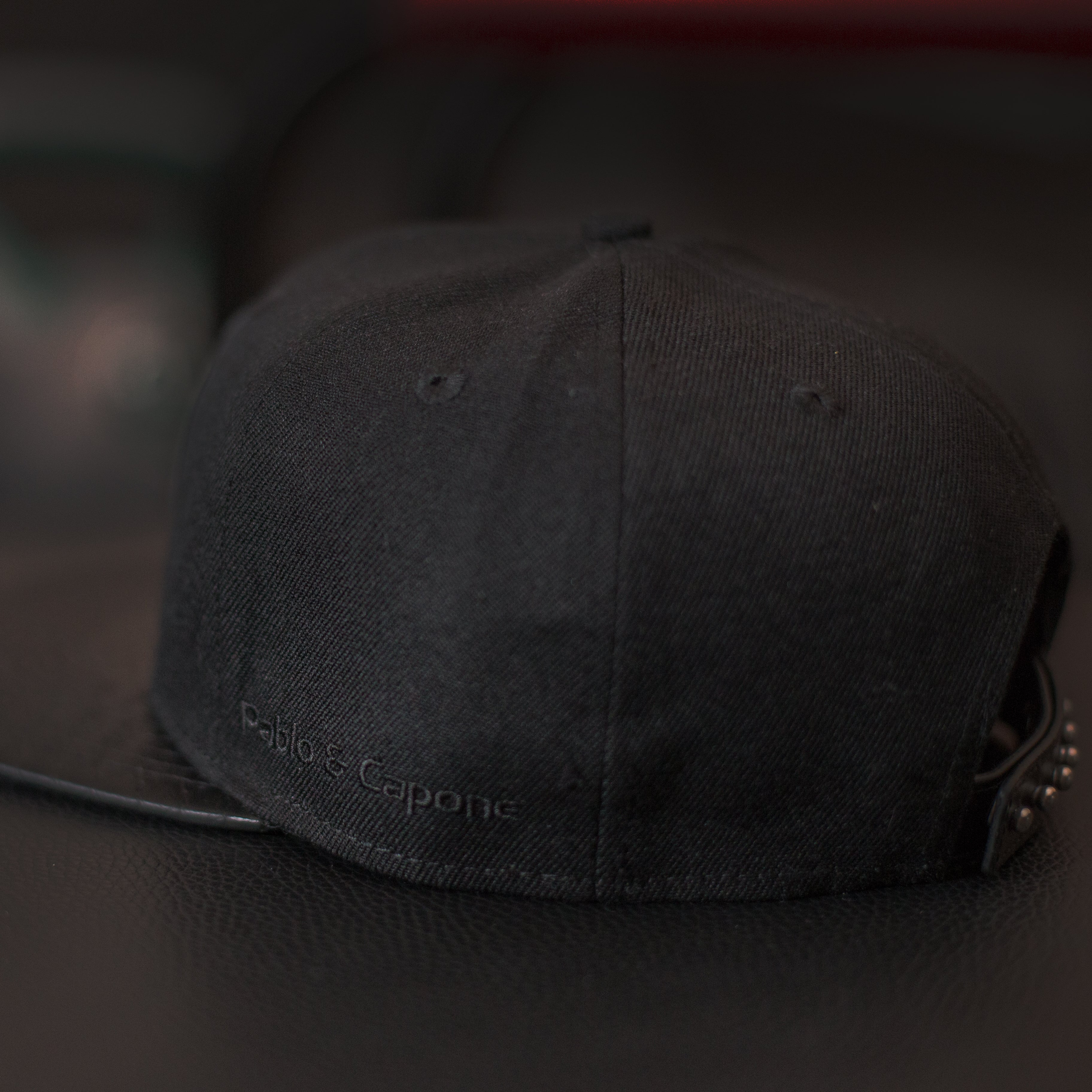 Leathersnap Cap - Black & Black