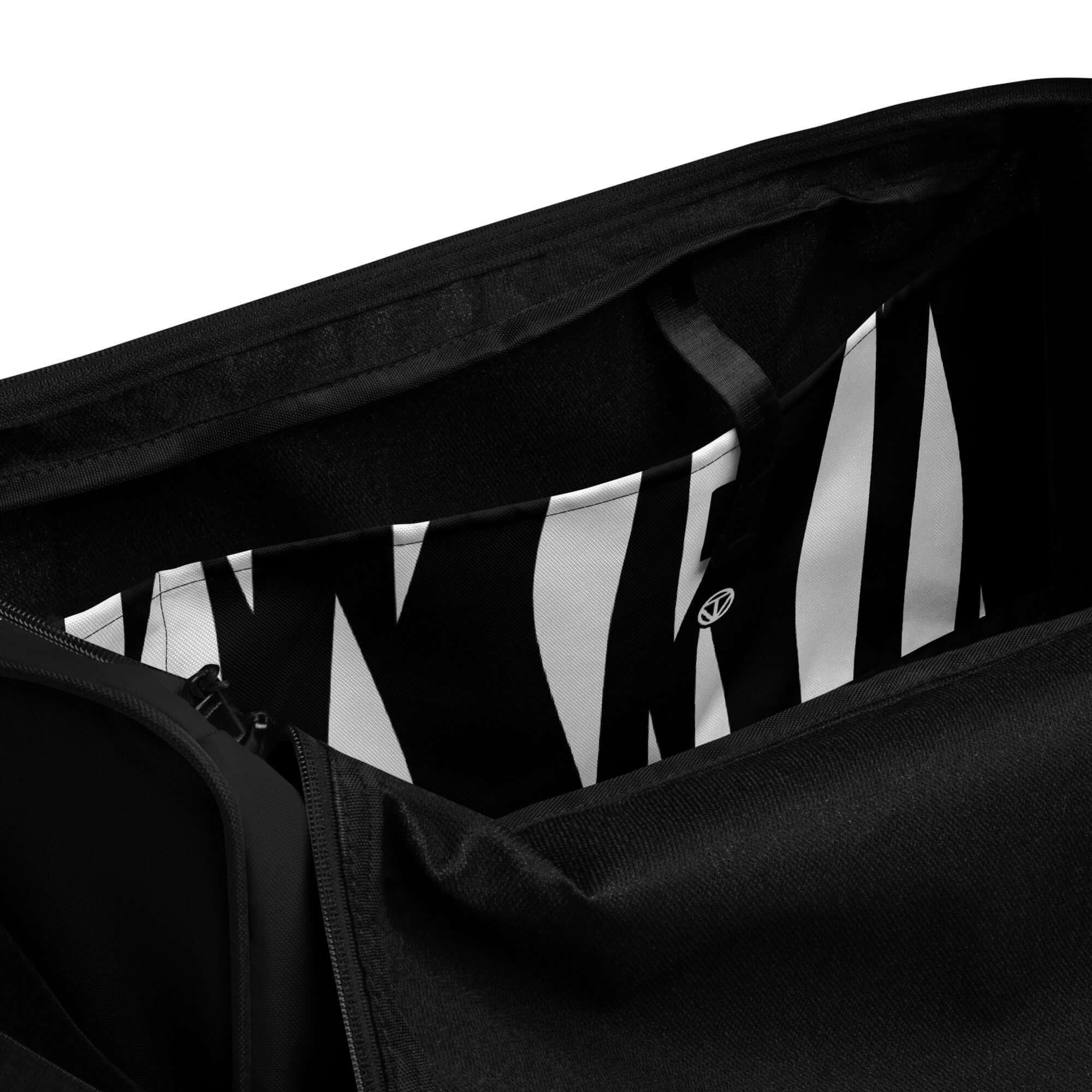 TOV Reisetasche | JUNGLE (Schwarz/Weiß) - Time Of Vibes - Shop Deutschland Noodosz