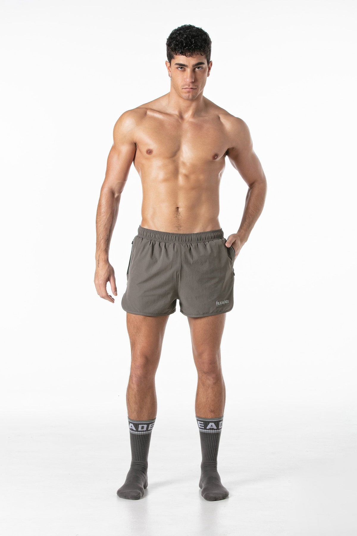 Sport-Shorts Taupe-2