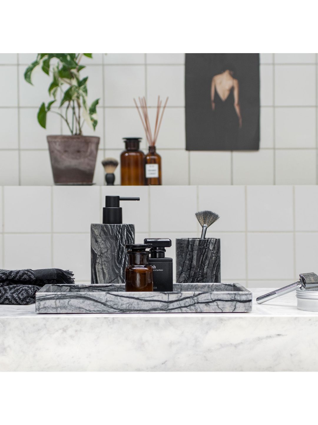 Tablett MARBLE schwarz/grau