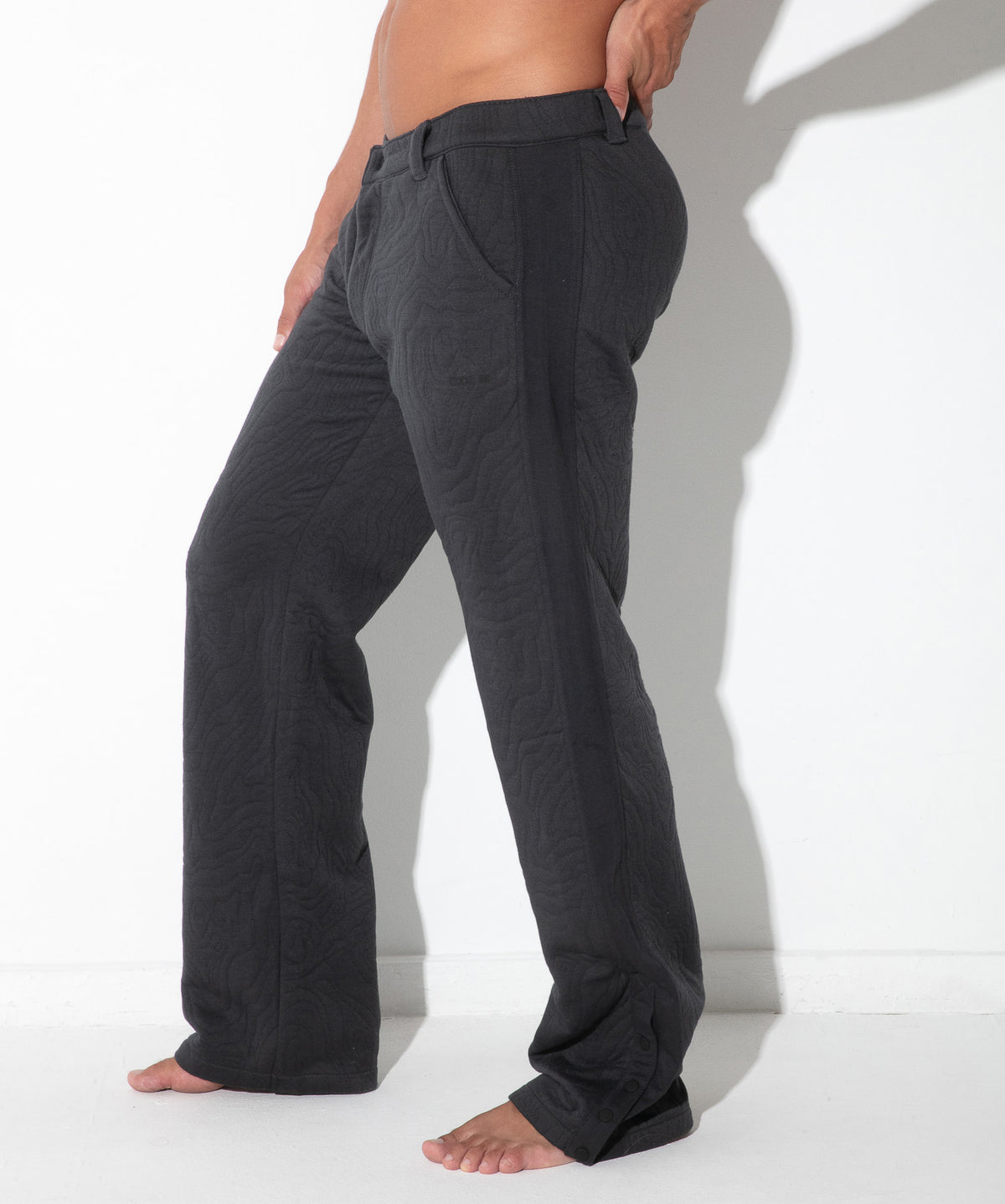 Gesteppte Hose mit Druckknopf-Details 9787 - Code 22 - Shop Deutschland Noodosz