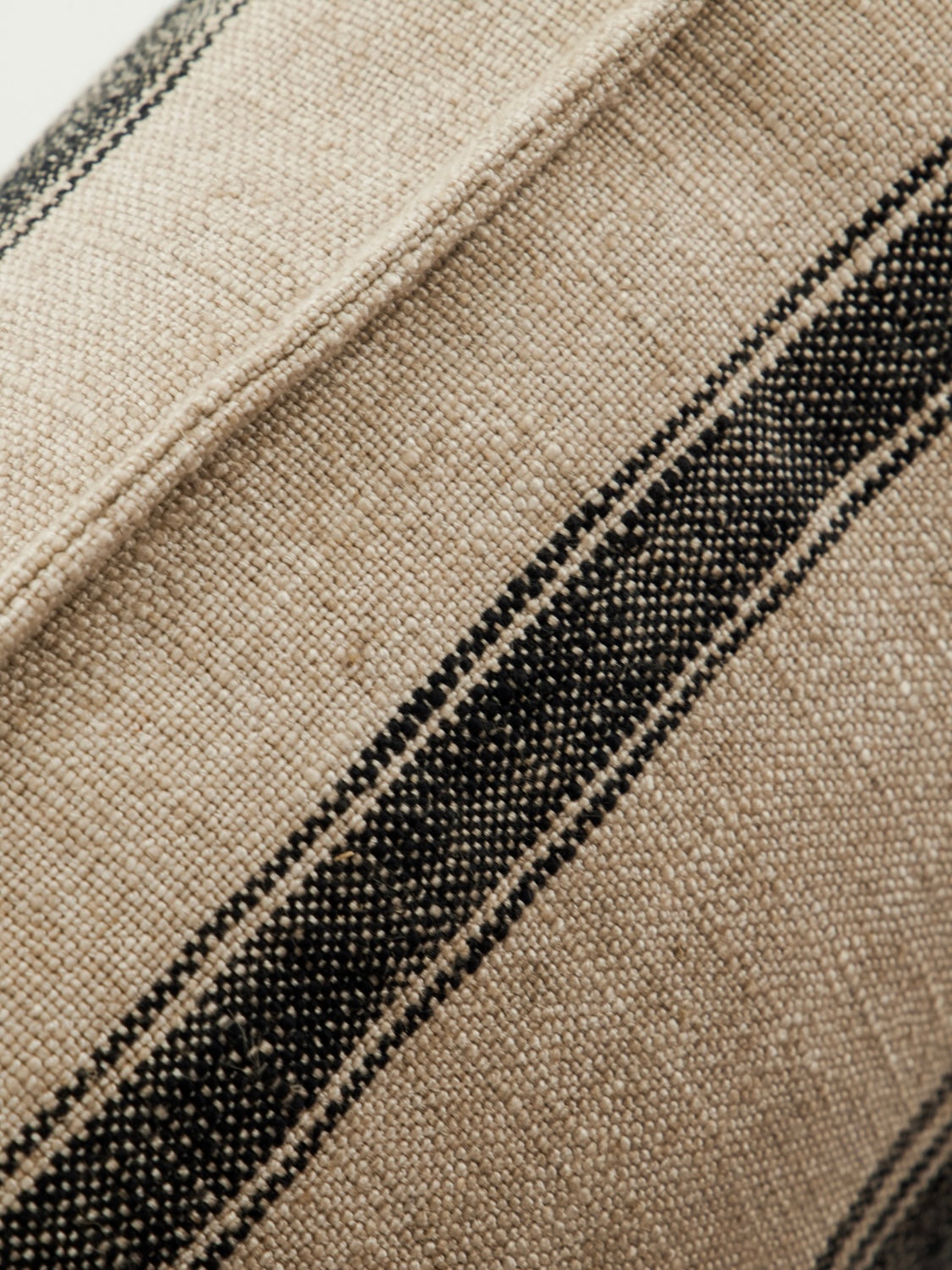 Dekokissen HDSuto grau/wollweiß, in 2 Größen