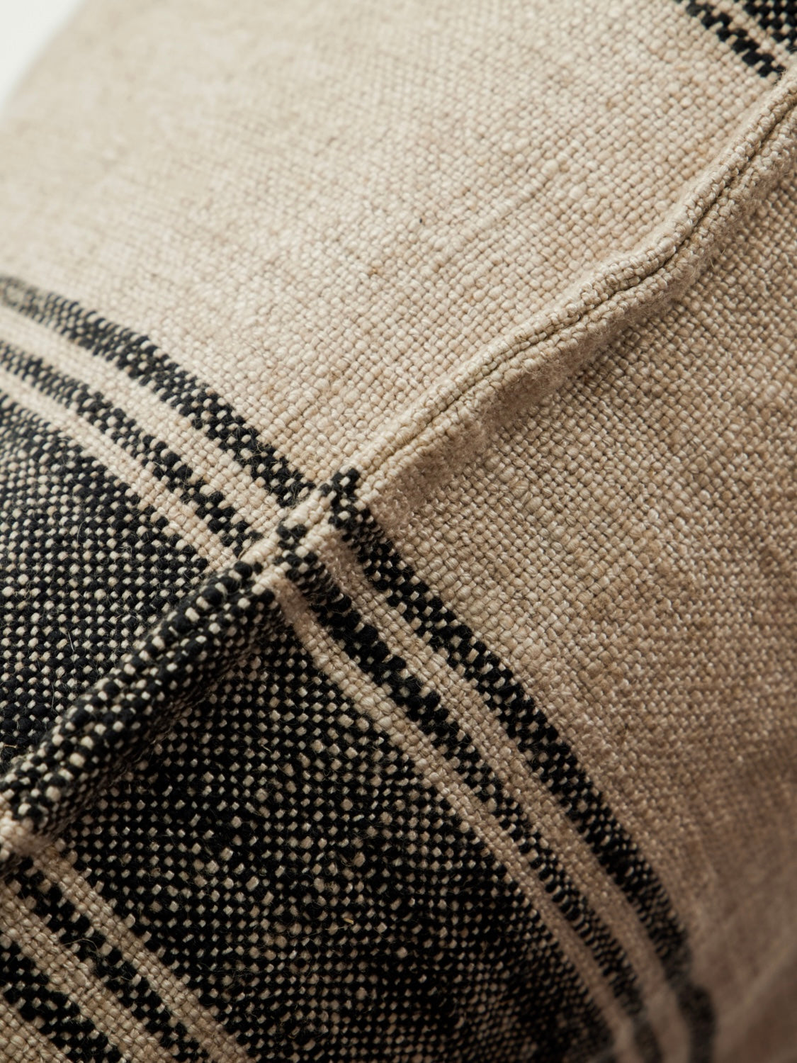 Dekokissen HDSuto grau/wollweiß, in 2 Größen