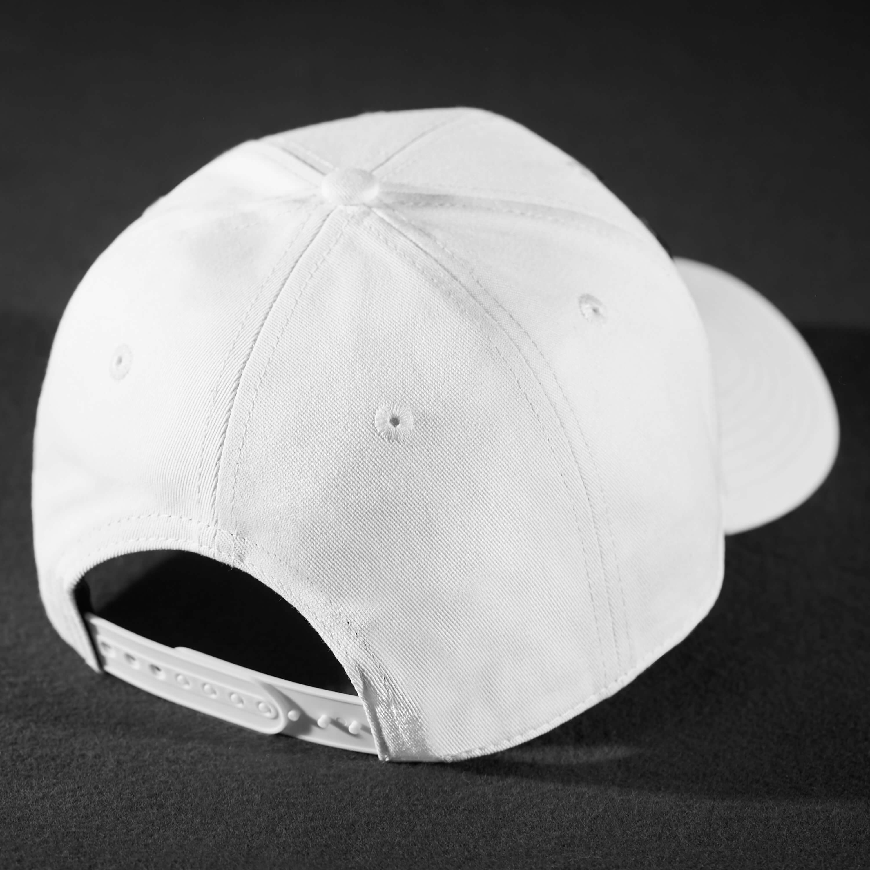 Basecap - White & Black