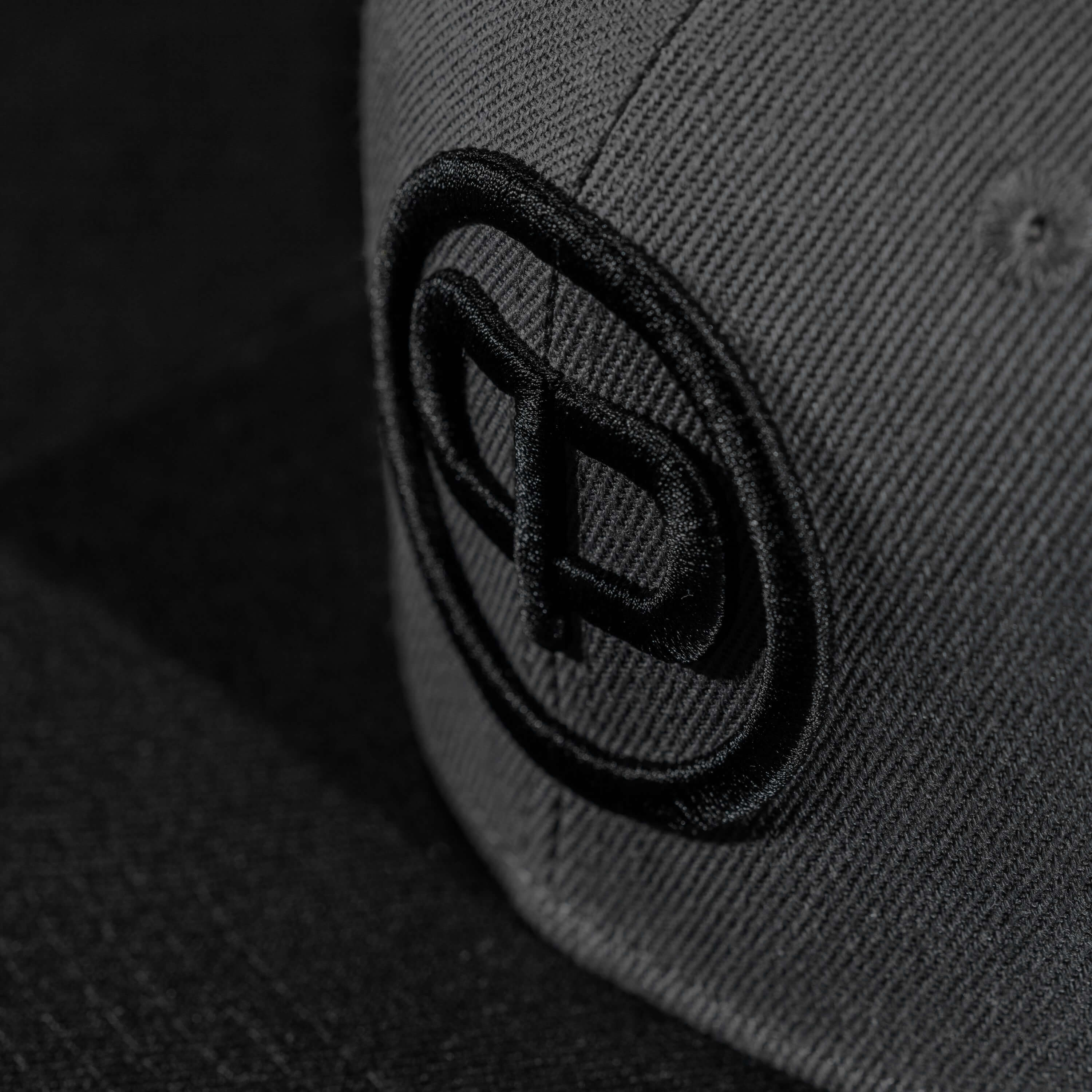 Snapback Cap - Anthracite on Black