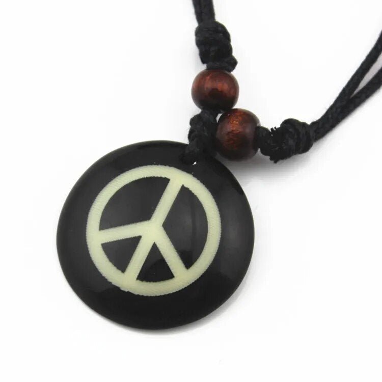 AUM OM Ohm Hindu Buddhist Hinduismus Yoga Anhänger Halskette - Glücksbringer aus Yak - Knochen - NiZED - Shop Deutschland Noodosz