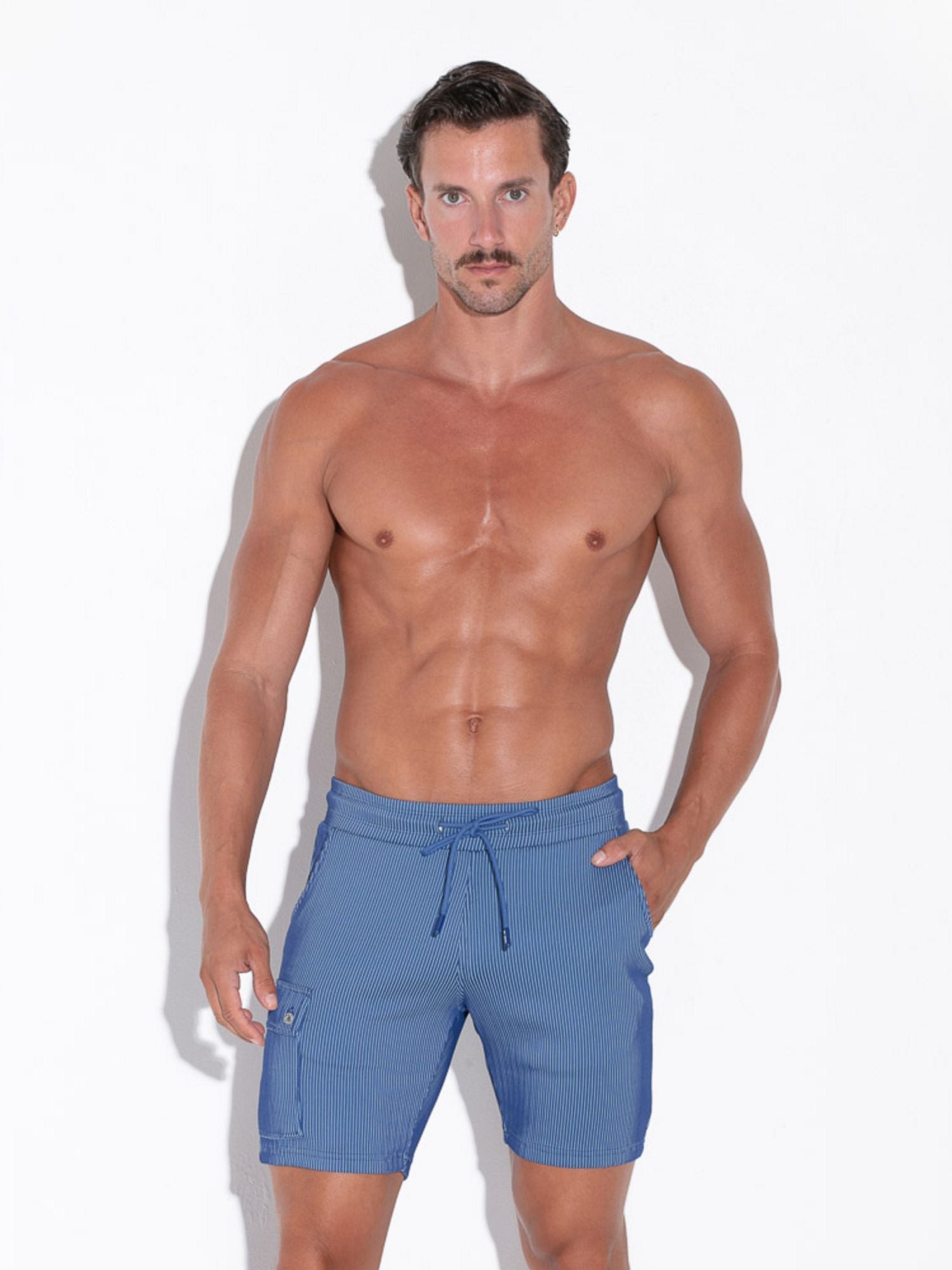 CODE 22 REFLEX SHORT - 9744 Gymshort, kurze Sporthose - Code 22 - Shop Deutschland Noodosz