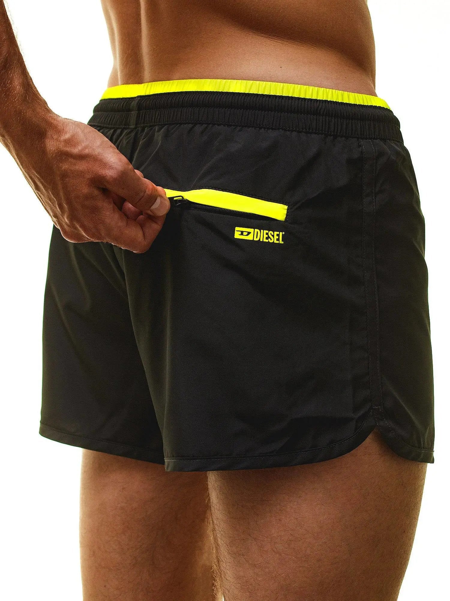 DIESEL BMBX-REEF-40 Herren kurze Badeshorts - noodosz DIESEL BMBX-REEF-40 Herren kurze Badeshorts Diesel Kleidung & Accessoires:Herren:Herrenmode:Bademode nudosz.myshopify.com