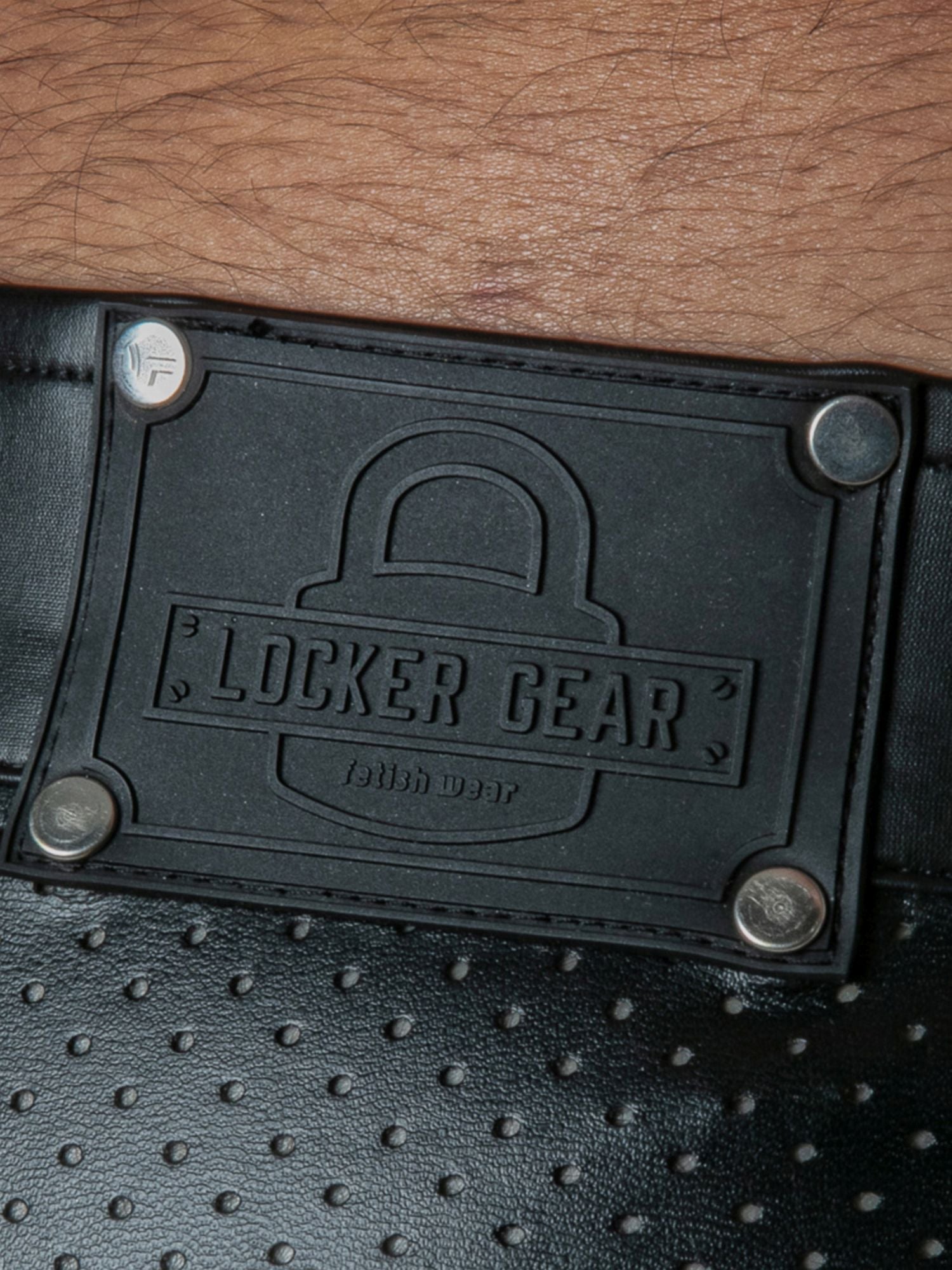 LOCKER GEAR PUNCH HOLE Shorts, LK0972 - Locker Gear - Shop Deutschland Noodosz