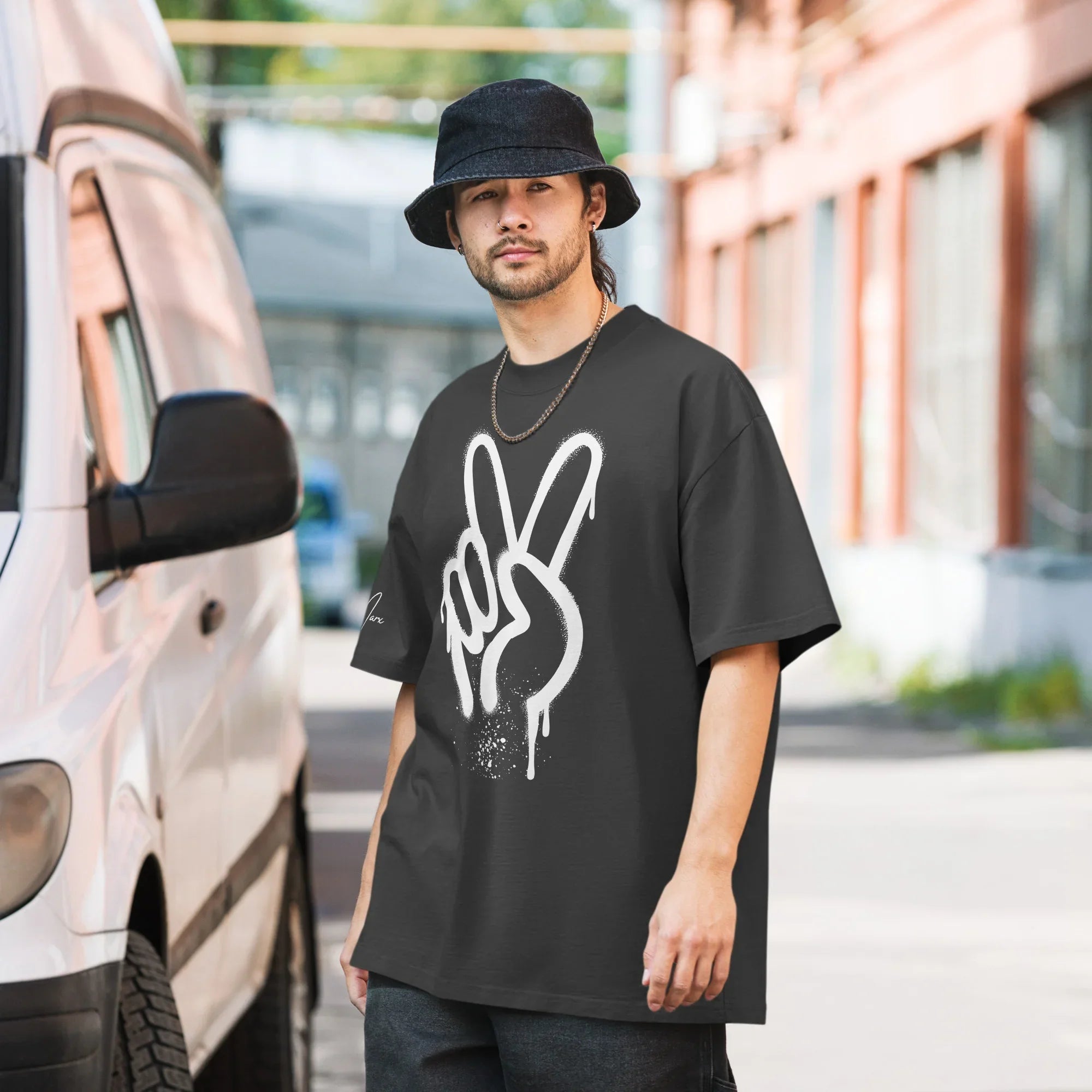 Oversized T-Shirt "Spray Peace" - flyliving - Shop Deutschland Noodosz