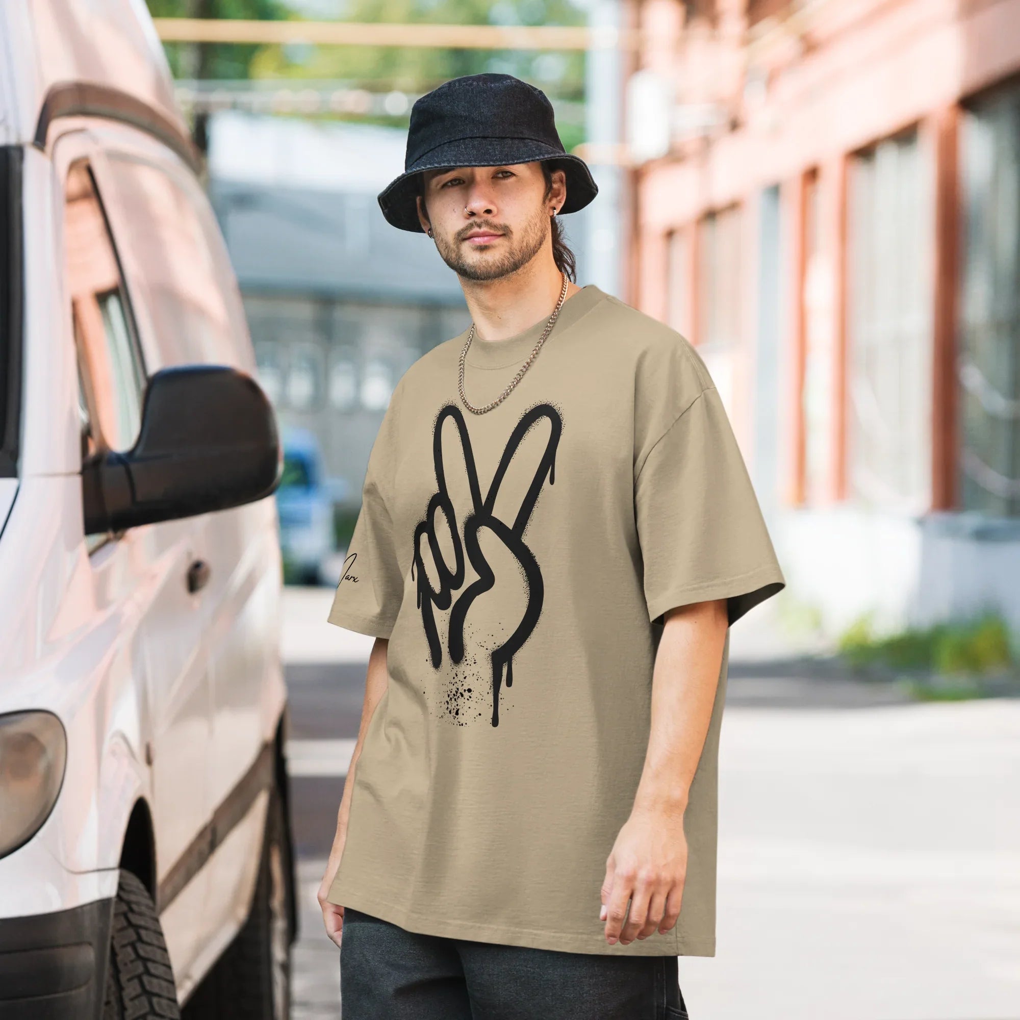 Oversized T-Shirt "Spray Peace" - flyliving - Shop Deutschland Noodosz