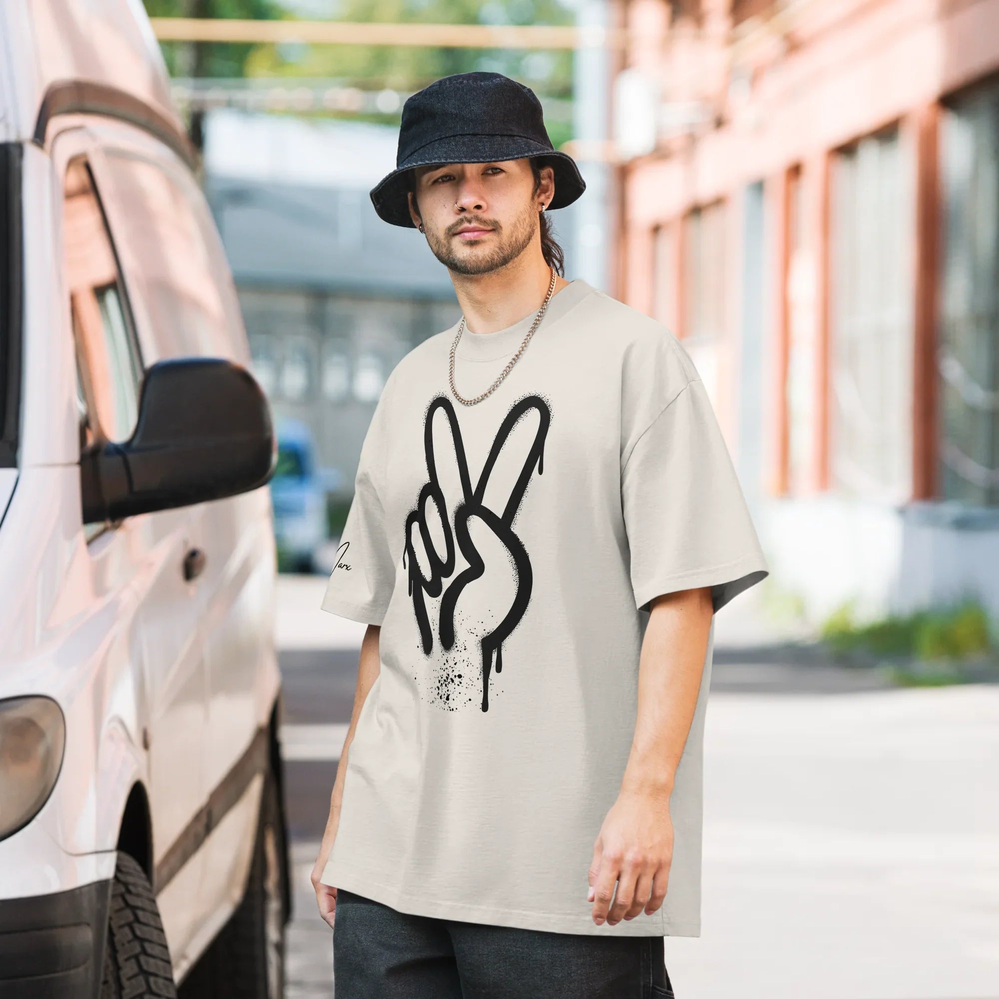 Oversized T-Shirt "Spray Peace" - flyliving - Shop Deutschland Noodosz