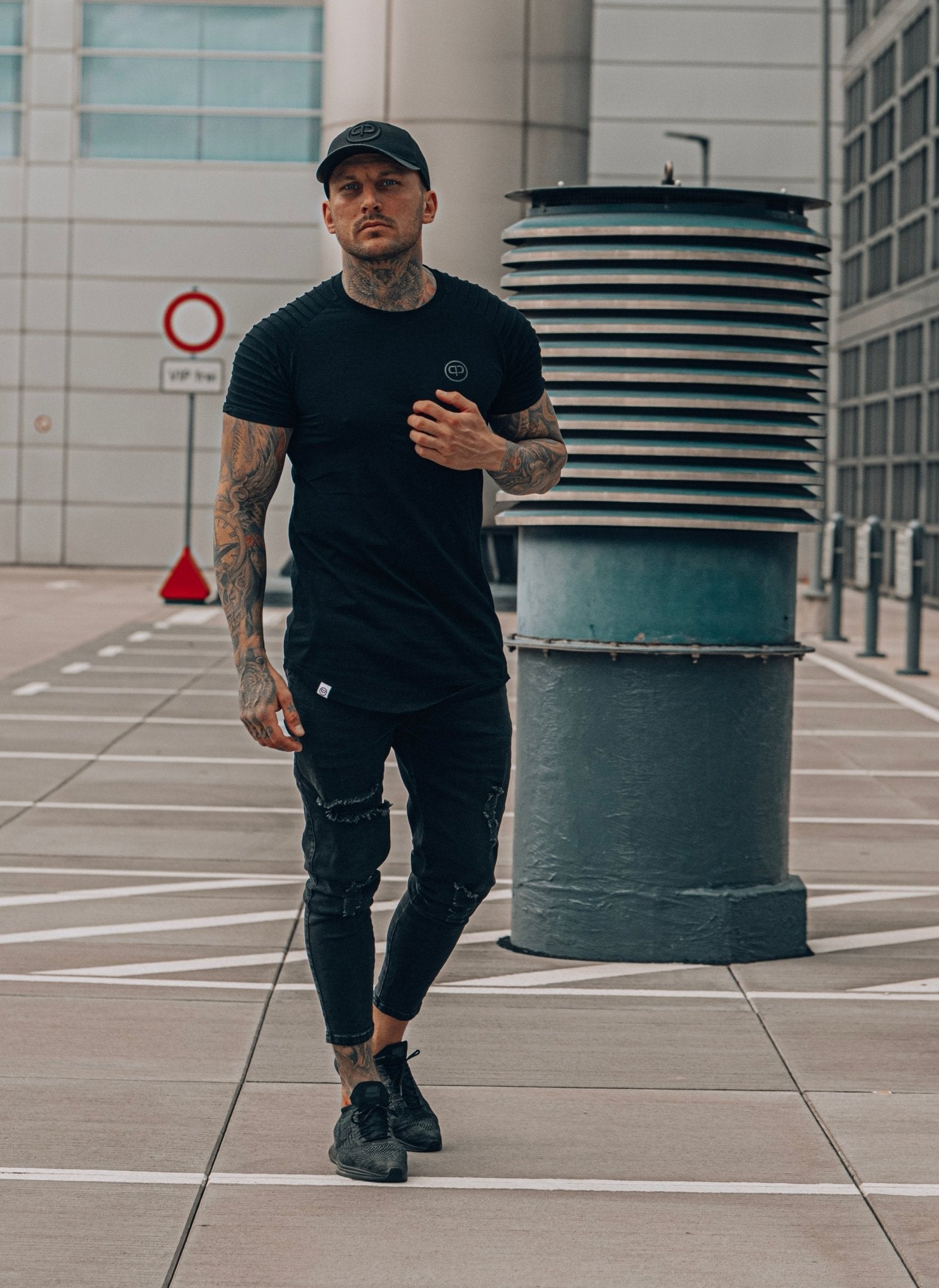 Shirt - All Black - Pablo & Capone - Shop Deutschland Noodosz
