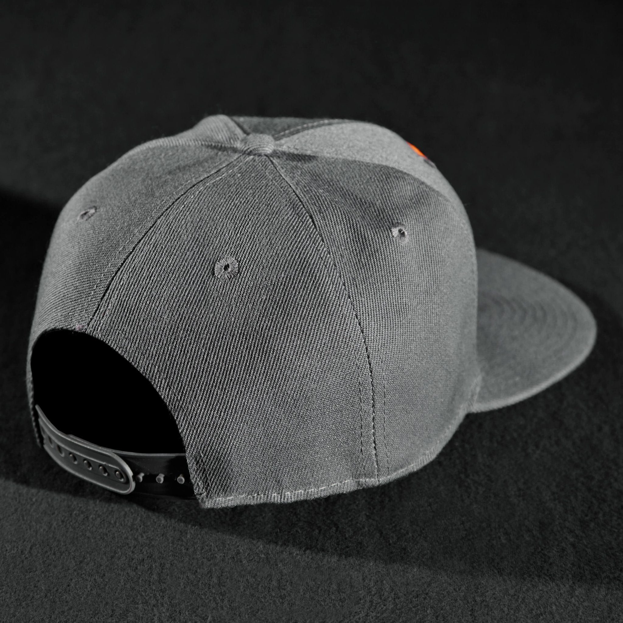 Snapback Cap - Anthracite & Orange - Pablo & Capone - Shop Deutschland Noodosz