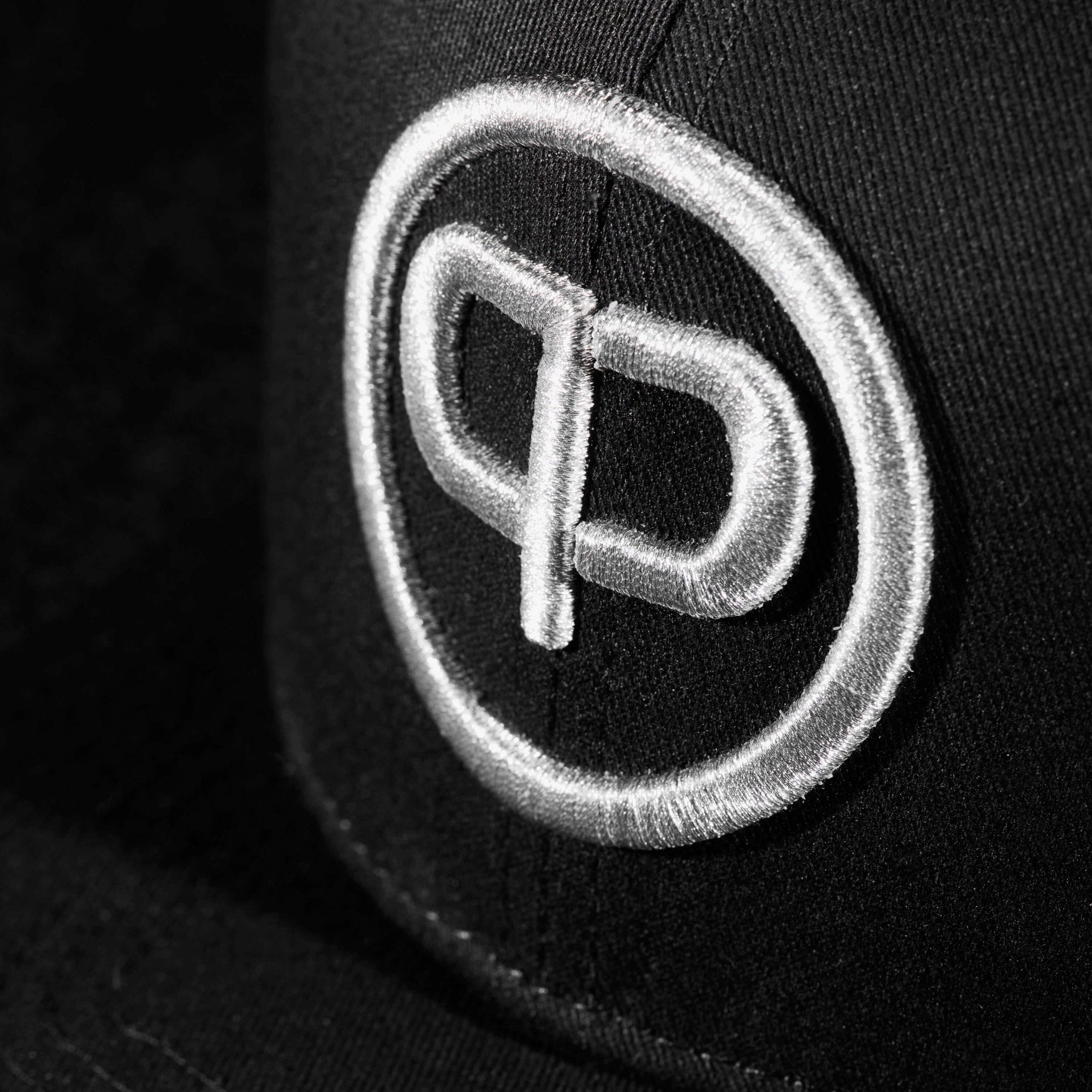 Snapback Cap - Black & Silver - Pablo & Capone - Shop Deutschland Noodosz