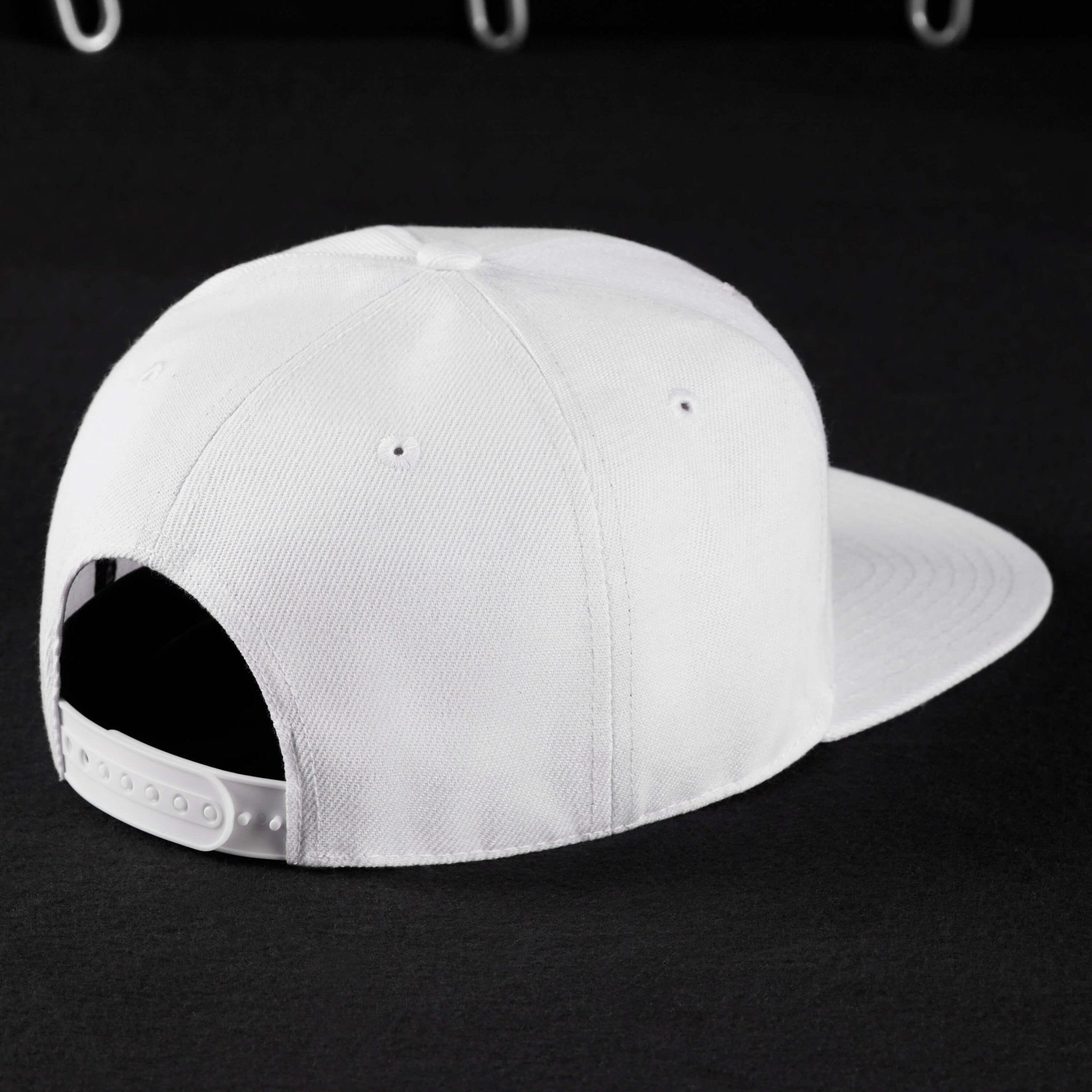 Snapback Cap - White & Black - Pablo & Capone - Shop Deutschland Noodosz