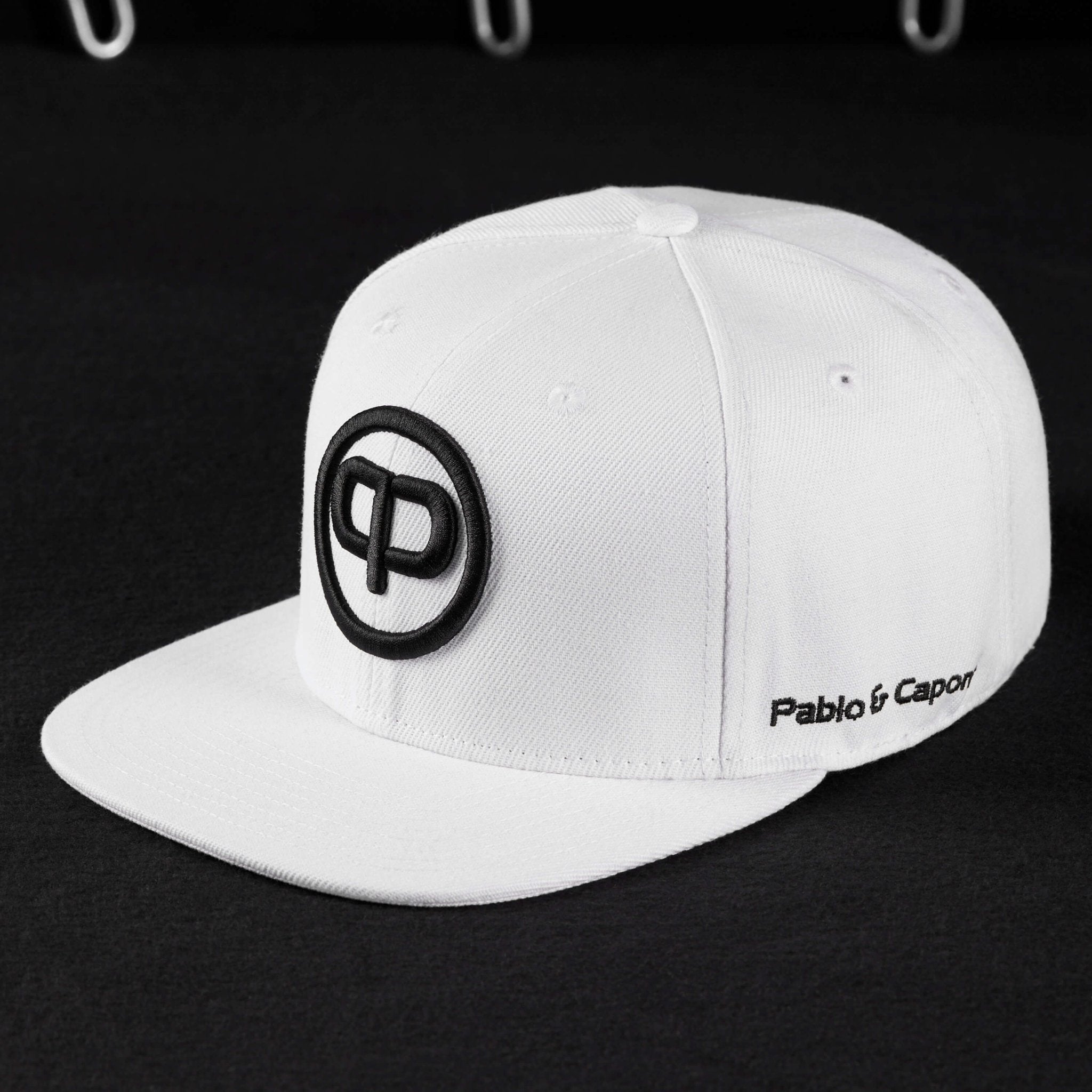 Snapback Cap - White & Black - Pablo & Capone - Shop Deutschland Noodosz