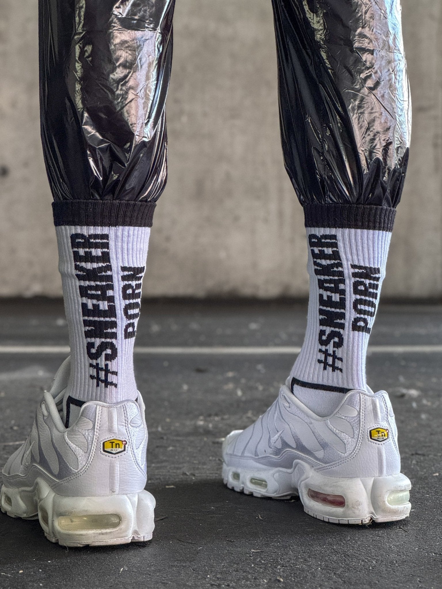 SNEAKERPORN Socken schwarz - Sk8erboy® - Shop Deutschland Noodosz